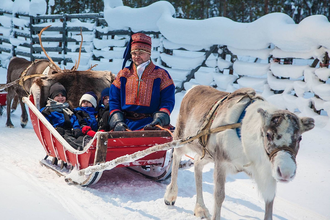 Comment organiser Noël en Laponie en famille ? | Laponie Voyage